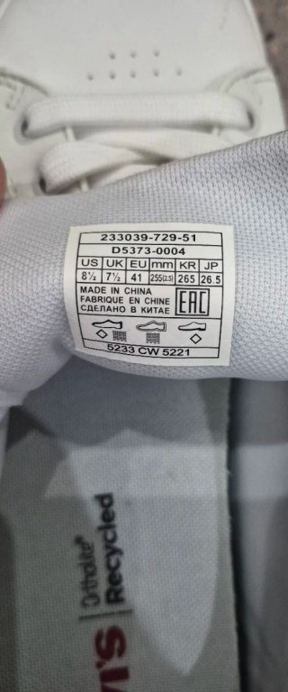 Zapatillas Levi's Blancas