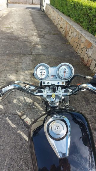 Yamaha YBR 125 Custom Negra