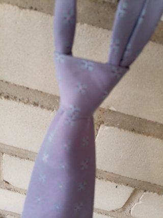 Corbata de hombre morada