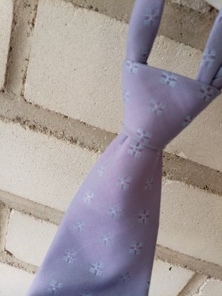 Corbata de hombre morada