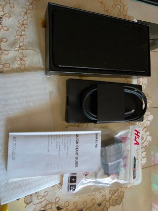 Samsung Galaxy S21+ 5G 128GB Negro + Cargador