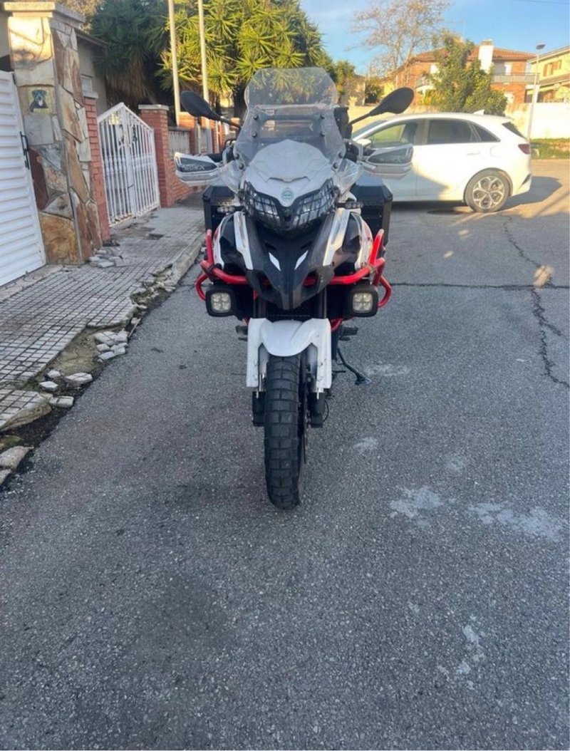 Benelli TRK 502 limitada para el A