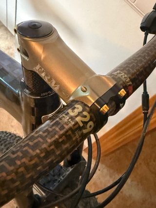 Bicicleta FRM Anakyn Carbono