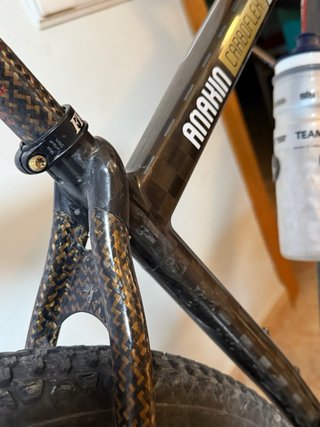 Bicicleta FRM Anakyn Carbono
