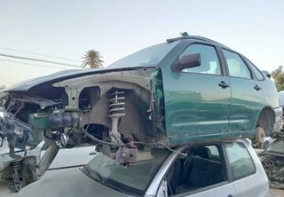 Paragolpes tras seat cordoba berlina (6k2) 310435