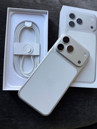 iPhone 17 Pro Max Plata