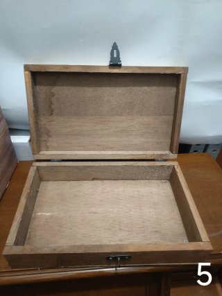 Caja de madera con cierre par candado