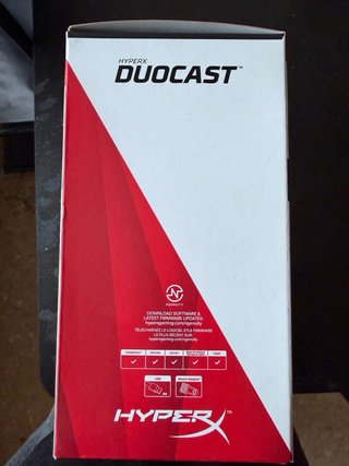 Micrófono HyperX Duocast RGB para streaming