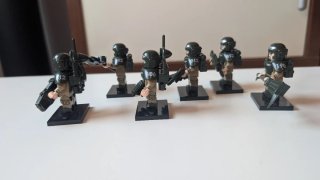 6 Figure Warhammer 40K compatibili con LEGO