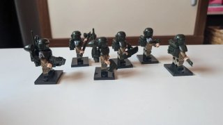 6 Figure Warhammer 40K compatibili con LEGO
