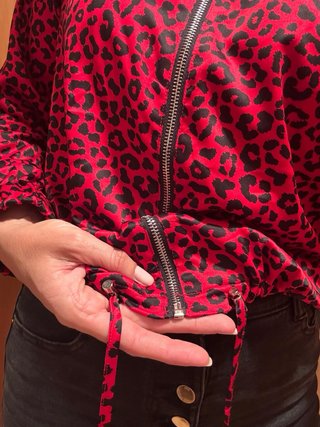 Chaqueta bomber estampado leopardo