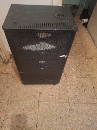 Estufa de butano negra