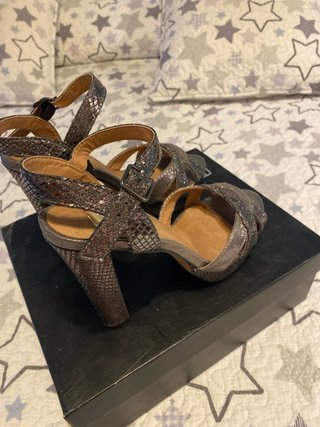Zapatos y bolso fiesta E.ferri oro/plata