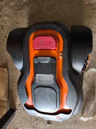 Robot Worx WG790E da sistemare
