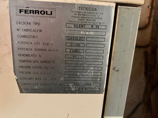 Caldera Ferroli y depósito gasoil