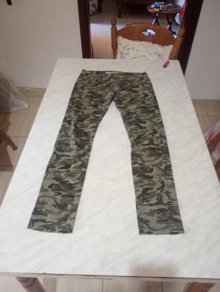 Pantaloni mimetici donna Miss Swan