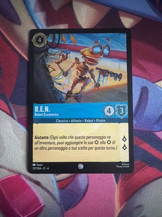 B.E.N. Robot Eccentrico Foil Disney Lorcana