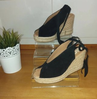 Sandalias cuña Giossepo negras