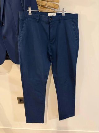 Traje azul Zara