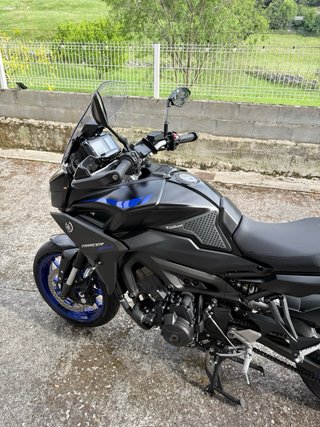 Yamaha Tracer 900 Negra