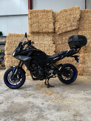 Yamaha Tracer 900 Negra