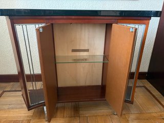 Mueble Bar Madera y Metal con Taburetes