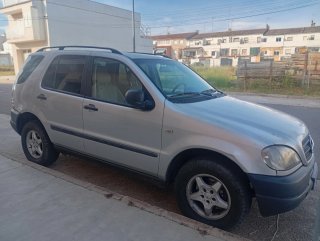 Mercedes-Benz Clase M 2001
