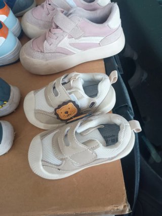 Calzado infantil variado
