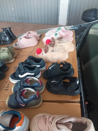 Calzado infantil variado