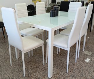 Mesa ̈Comedor + ̈6 ̈ Sillas Blancas. ¡ECONÓMICA!
