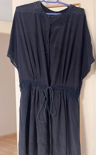 Vestido azul marino con encaje talla S