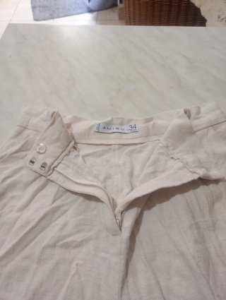 Pantaloncino donna in lino beige