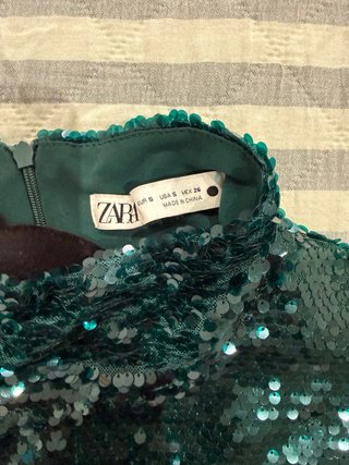 Blusa Zara lentejuelas verde