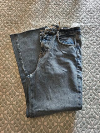 Pantalón tejano Zara Talla 40