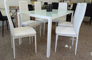 Mesa ̈Comedor + ̈6 ̈ Sillas Blancas. ¡ECONÓMICA!