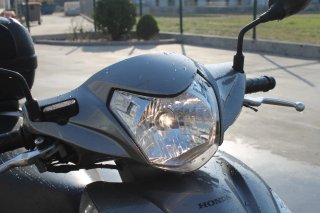 Honda Vision 110 (Etiqueta C) + Extras de regalo
