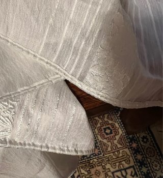 Tenda bianca da interno in tessuto
