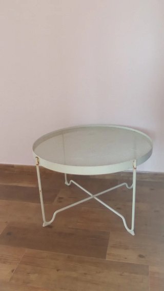 Mesa auxiliar redonda Ikea exterior