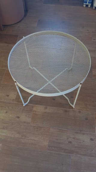 Mesa auxiliar redonda Ikea exterior