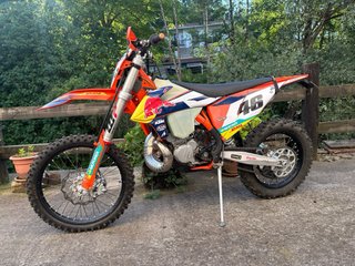 KTM 300 EXC TPI 2023 - 32 horas