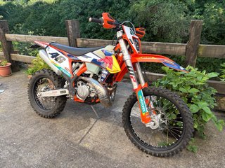 KTM 300 EXC TPI 2023 - 32 horas