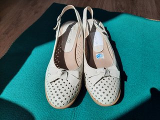 Zapatos piel marca PITILLOS talla 40 como nuevos