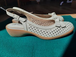 Zapatos piel marca PITILLOS talla 40 como nuevos