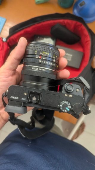 Sony a6300 + Cargador y Baterías