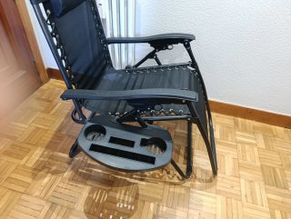 Tumbona reclinable negra super cómoda + bandeja