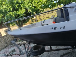 Barco con remolque