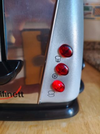 Tostadora Bifinett KH1203 (*3 rebanadas*) 1200W