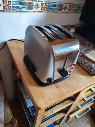 Tostadora Bifinett KH1203 (*3 rebanadas*) 1200W