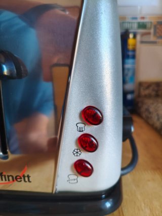 Tostadora Bifinett KH1203 (*3 rebanadas*) 1200W