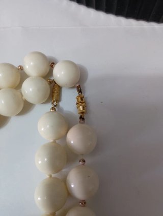 Set 2 collane vintage simil avorio